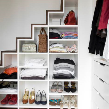 1.Top1.La-escalera.-Organiza-tu-ropa-a-cada-paso_homify.pe